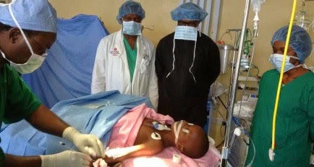 icons_closet's tweet photo. I woke up trying to remember if this actually happened or if I imagined it. So I searched and there it was. 👏🏾👏🏾👏🏾

The first heart surgery in Anambra!

@PeterObi had a vision, reached out to US-based heart surgeon Dr. Nwiloh and asked what it would take to make it happen in Anambra. After negotiations, he wrote the cheque.

By the time the hospital was ready, he had left office, but was invited back to witness the first surgery.