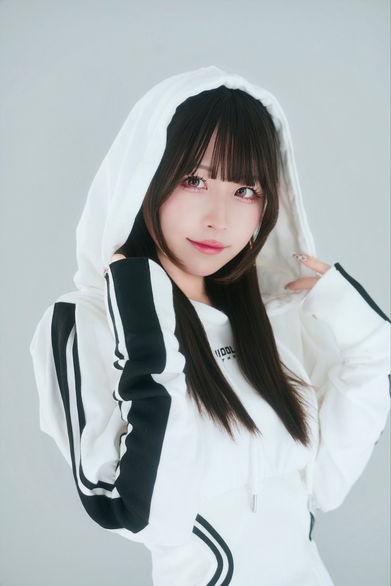 THEODOL_TKN's tweet photo. ❤︎#���ゅるして
の島村嬉唄ちゃんが着こなす、
白パーカー×ジャージ秋ルック❤︎

Model身長:152cm 

着用アイテム↓
❤︎ジャージロリィタパーカーOP
❤︎ サイバーフリルレッグウォーマー
❤︎ クソデカアンドロイドリボンクリップ

10/9 11:00~店頭20:00~通販
🛒https://t.co/EEI8kTMxtL https://t.co/96apKkf47n
