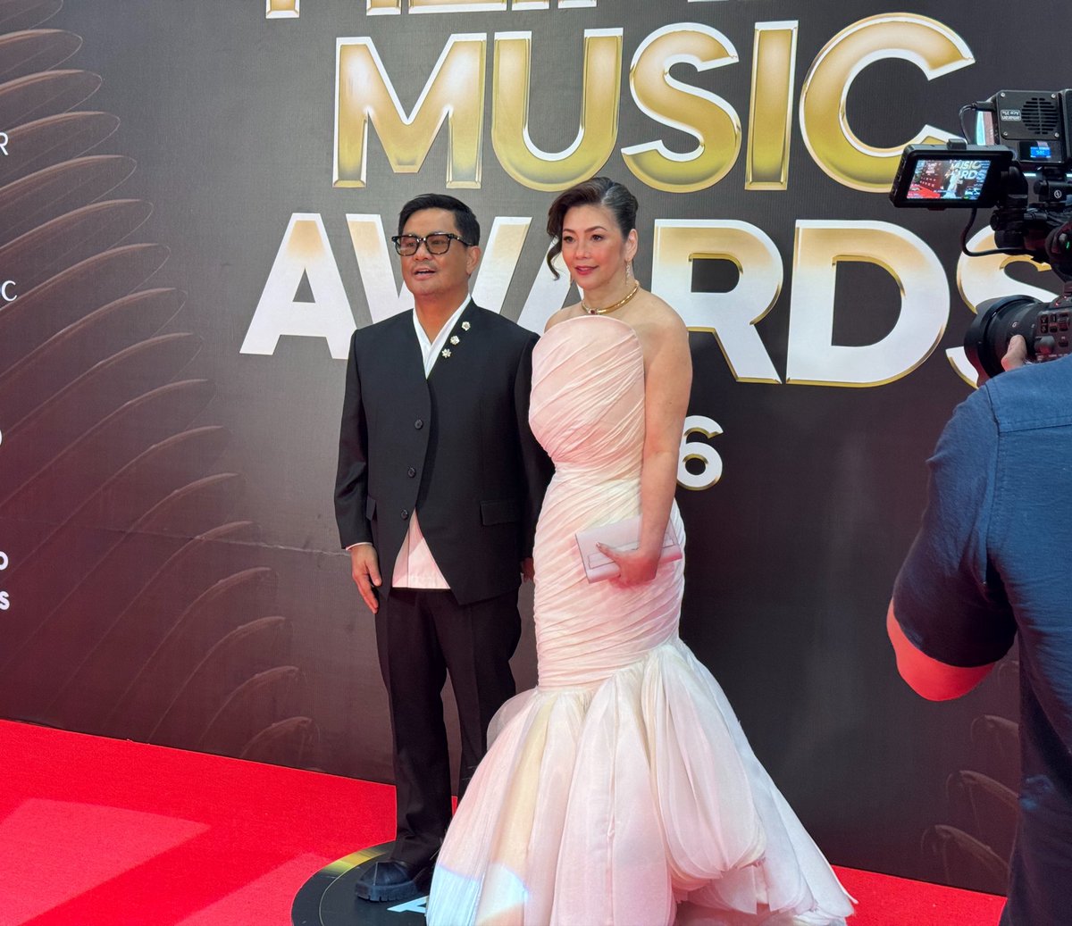 KrishnanGaniel's tweet photo. LOOK: Regine Velasquez-Alcasid and Ogie Alcasid have arrived at the Filipino Music Awards.

Ogie served as one of the judges for this year’s awards, saying it was very difficult to choose among the nominees. | @ABSCBNNews https://t.co/HNTL12Zhoo