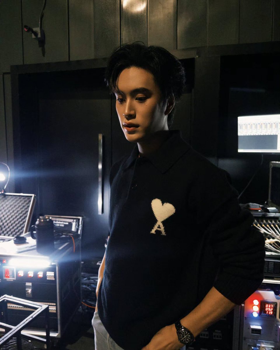 Geminint_family's tweet photo. ♊️ IG Update | gemini_nt 

ลูกคุณหนู นายเเน่มาก

#Gemini_NT #เจมีไนน์ @gemini_ti https://t.co/MglCRVh4Ge