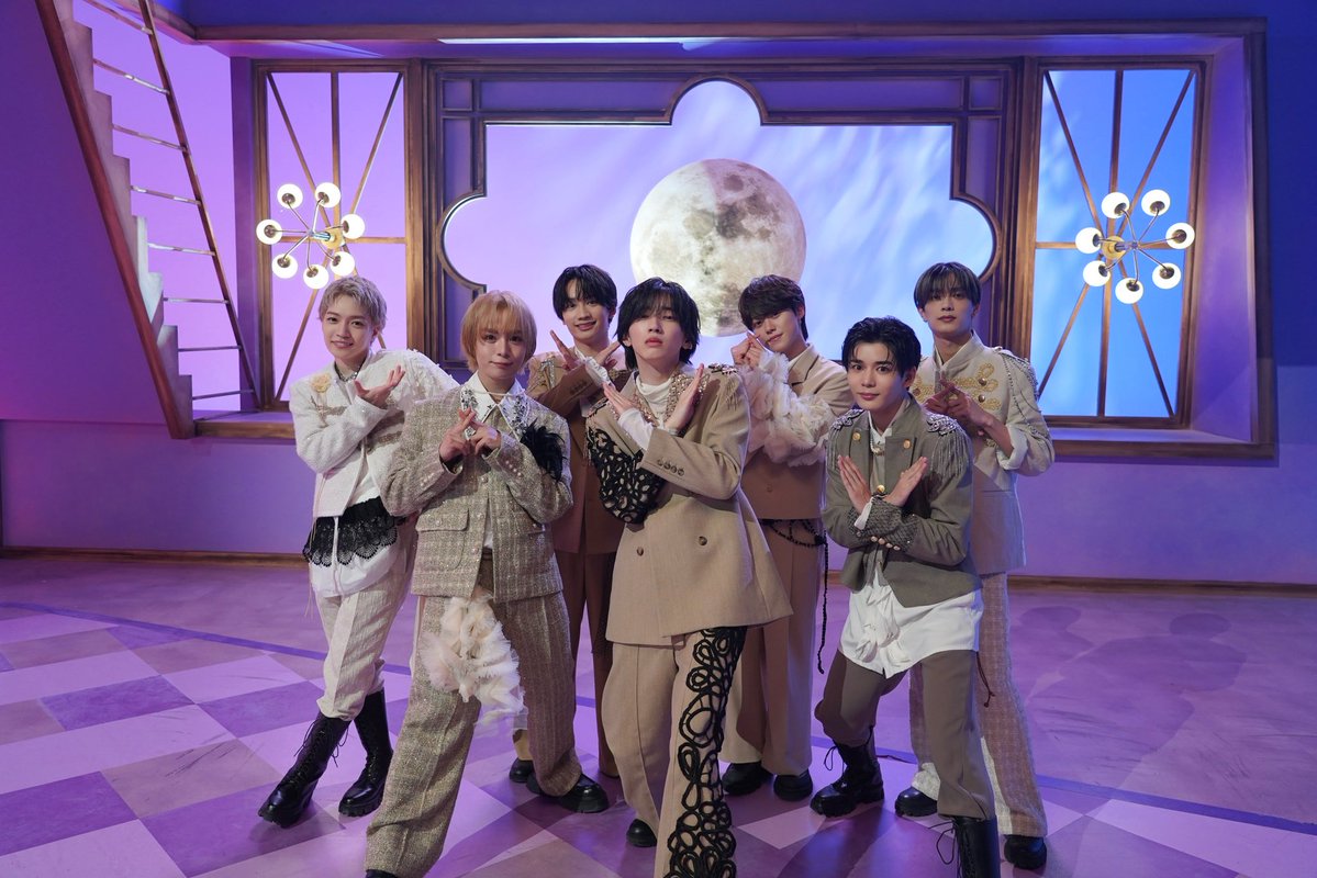 728_Storm's tweet photo. ／
「 #Moonlit 」Music Video🌙💭
プレミア公開ありがとうございました!!!!!!!
＼

5周年イヤーのラストを締めくくる、
なにわ男子の“王道”を感じられるMusic Video🎥
ぜひ何度もお楽しみください✨

Music Videoはこちら🌙 💭
▶︎ https://t.co/jA0wLCVpJb

CDご予約はこちら💿
▶︎ https://t.co/i3WePmNhXq

#なにわ男子
#きょろりゅちぇお月見生配信