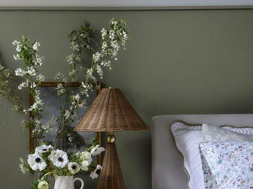 GetTORealEstate's tweet photo. Experts weigh in on choosing the right palette for your home. https://t.co/QvAZ7egSH7 https://t.co/bvnDI61eps