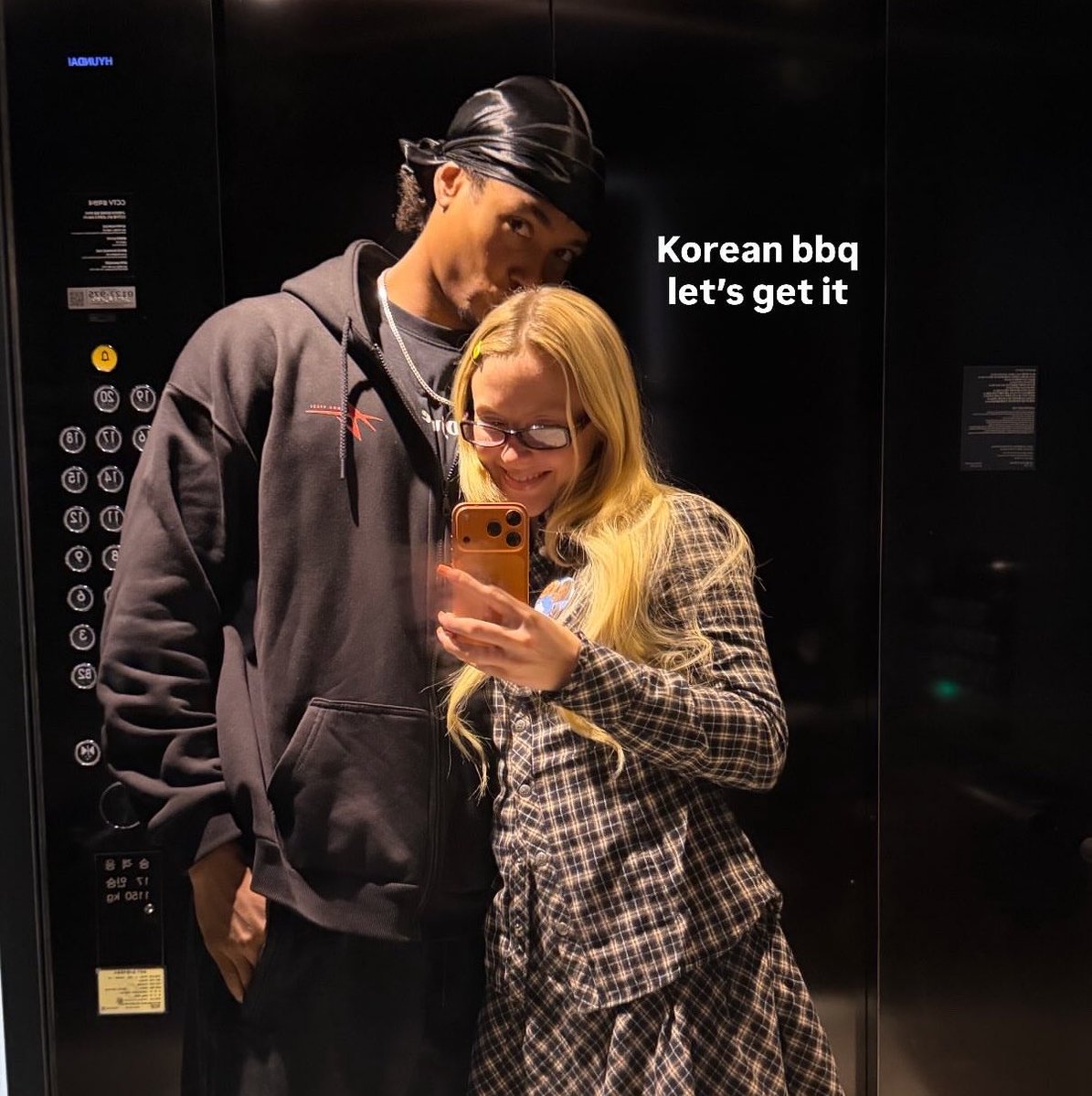 hiiamae's tweet photo. 아니 자라라슨 한국와서 모든 끼니 
다 k-bbq로만 먹고가는거 실환가 https://t.co/F79AIDDVpF