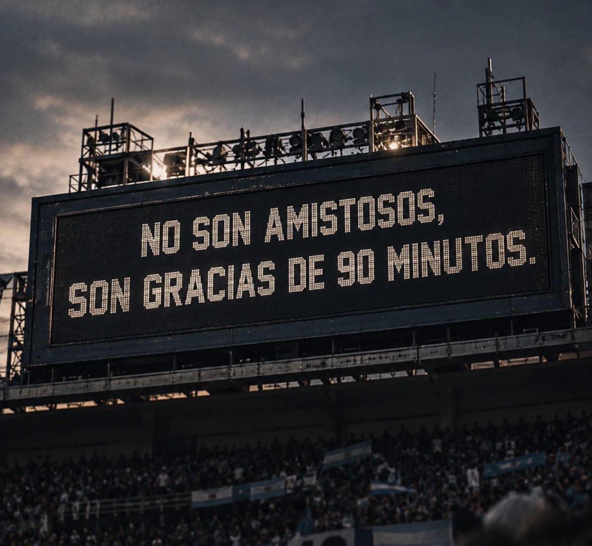 artem1ssaa's tweet photo. Te amo Messi https://t.co/8jags993Yv