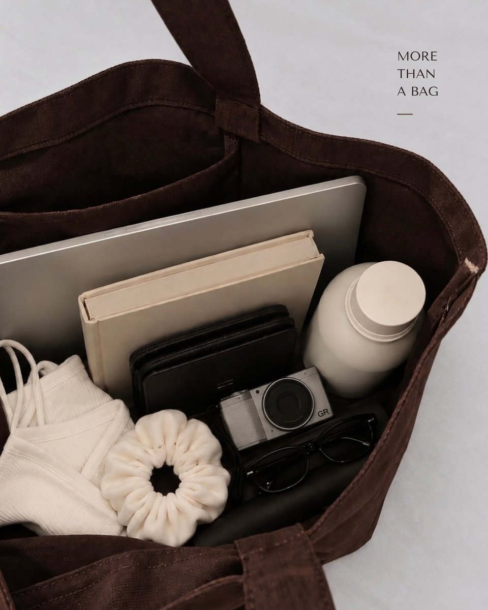 FAYMAYent's tweet photo. wherever, together Tote Bag 🤎

Simple, practical, timeless — made to be part of your every day.

A little reminder that we’re always together, wherever you go. ♡

🗓️ Available on 11 October 2026 at 12:00 PM

LINE Official Account: @031jqmpv
https://t.co/BHr5h3mwzm

(Orders can only be placed by adding our LINE Official Account.)

#FAYMAYAlongTheWay
#FAYMAYentertainment
#fay_riezz
#maywyda