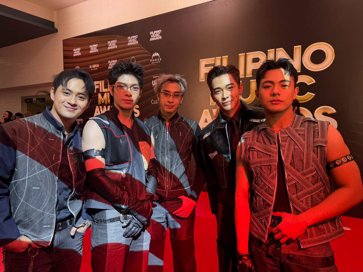 Ace_Yo_Bloom's tweet photo. pogi ng mga 5inta namin!

BGYO STARS AT FMA
#BGYOForFMAs #BGYO @bgyo_ph https://t.co/vcOzP90G44