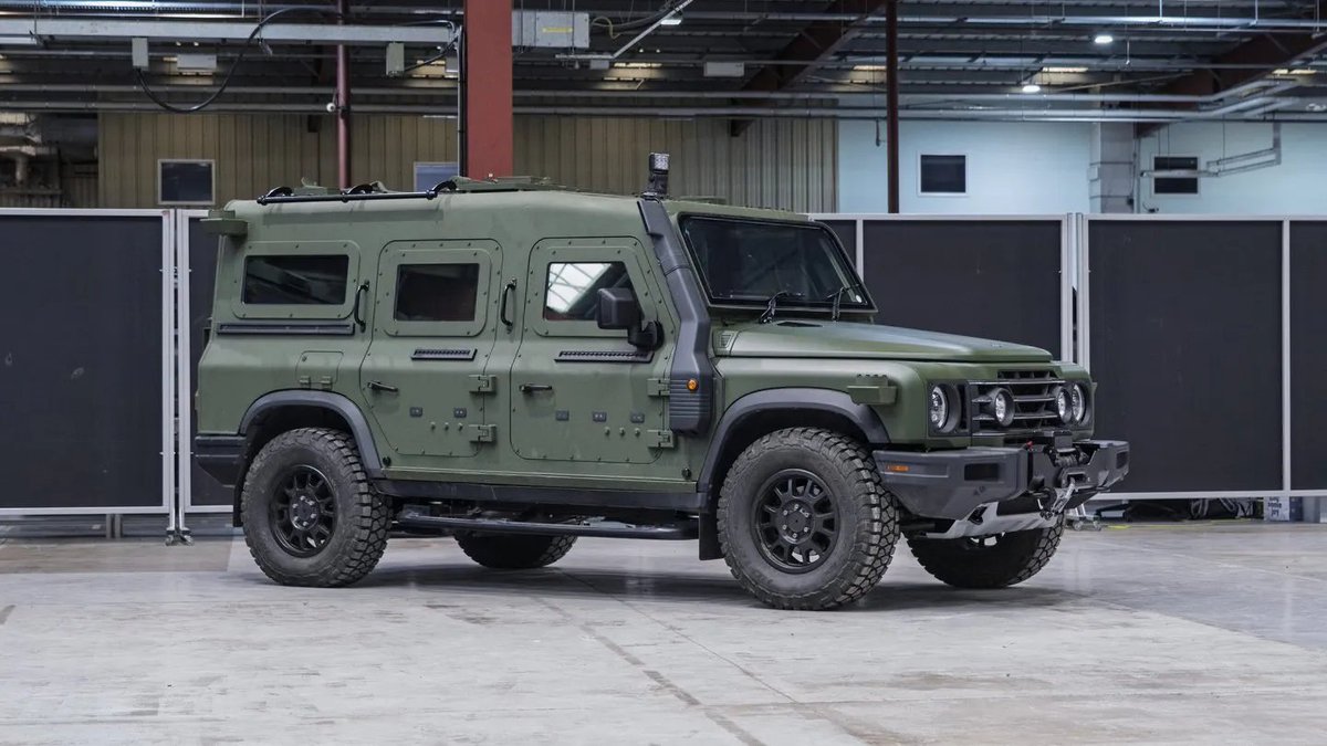 NichoConcu's tweet photo. 🇮🇹🇬🇧
The Italian Army has chosen the INEOS Grenadier EPV in the Armoured config. These vehicles would primarily be used for secondary roles/internal logistics. Some parts of this vehicle are also made in Italy, delieveries are expected to begin in 2027. https://t.co/9s4fVZhsaS