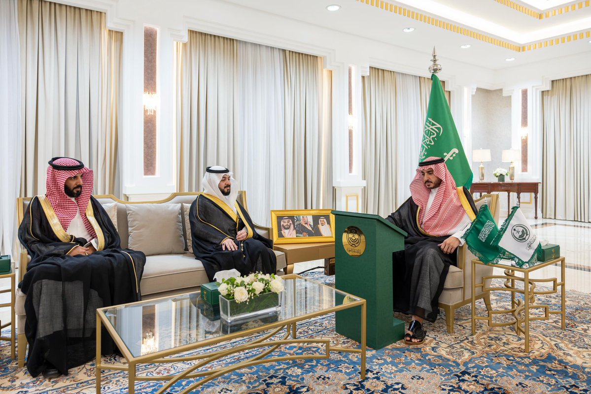 AljoufSA's tweet photo. سمو أمير #منطقة_الجوف يدشّن البرنامج الدعوي "البناء العقدي".

https://t.co/OlEHVanjtS https://t.co/Ow4jDpT8j3