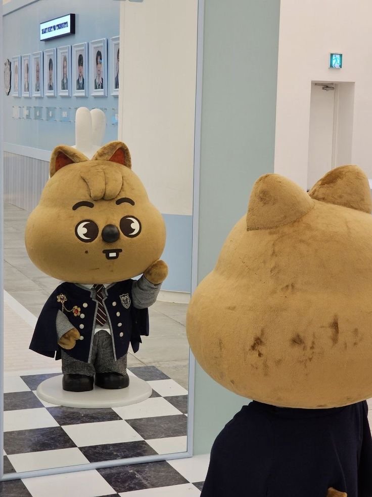 yeniberries's tweet photo. how can people even hate this cute sweet smol baby please cancel everyone who's bodyshaming+hating on my baby 🥺 https://t.co/CiKiwXEzaX