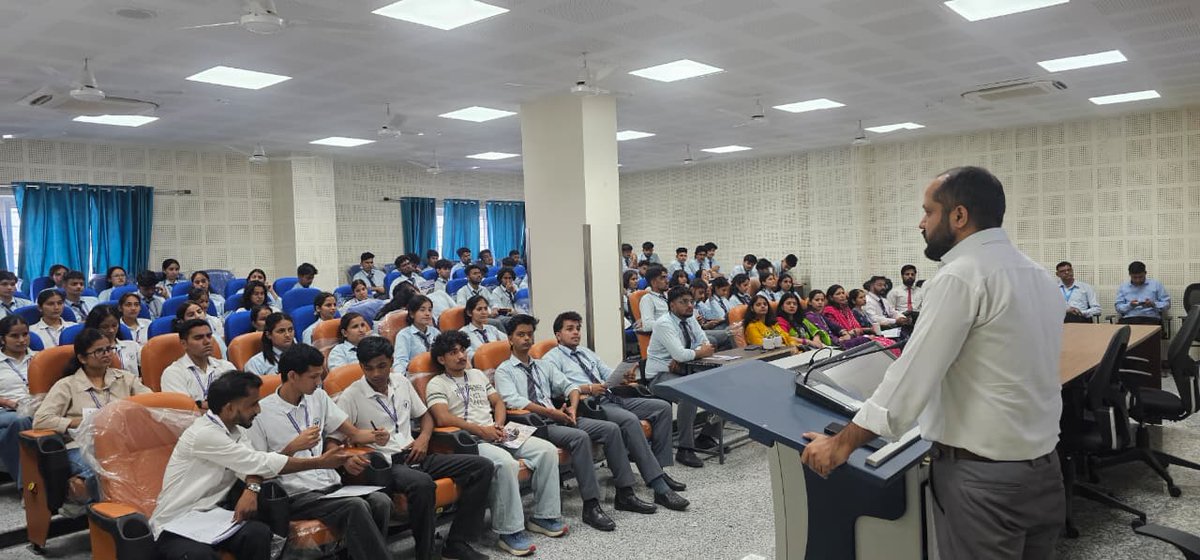 estc_ramnagar's tweet photo. 📷 Industrial Visit to ESTC
We were delighted to welcome the students and faculty of Pal College of Technology &amp; Management to Electronics Service &amp; Training Centre (ESTC), Kaniya, Ramnagar for an insightful Industrial Visit. https://t.co/KBw8TR963v