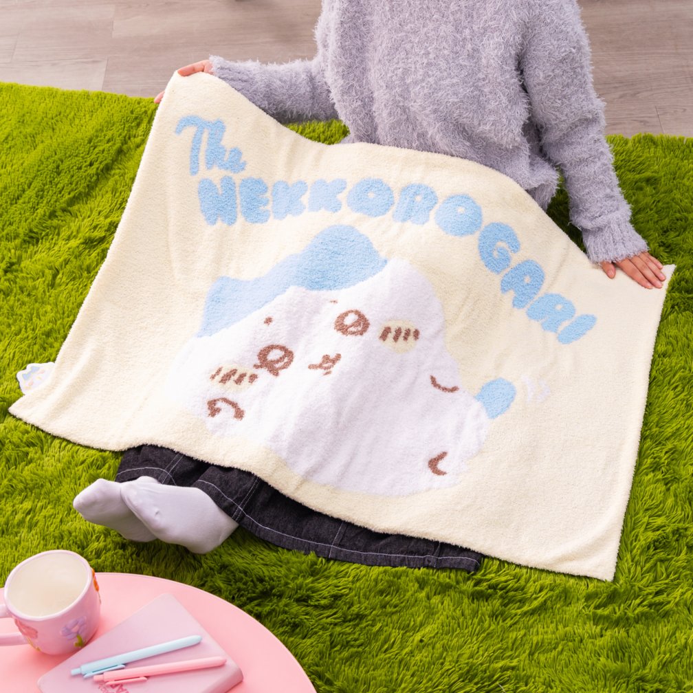 chiikawa_market's tweet photo. 🌱#ちいかわ 新商品🌱

『あったかもこもこブランケット（全4種）』
各3,850円(税込)

やみつきになる もっちりざわり🐏
思わずとろける あまやかし毛布☁️

#ちいかわマーケット（公式通販）にて
10/9(金)11時発売🌱

🔻グッズ詳細はリプライをCHECK🔻 https://t.co/XP0VaXmSqw