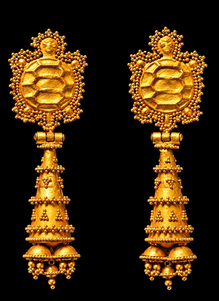 SatavahanasIN's tweet photo. Indian goldsmiths, 2,000 years ago ! https://t.co/KWjvC237zL