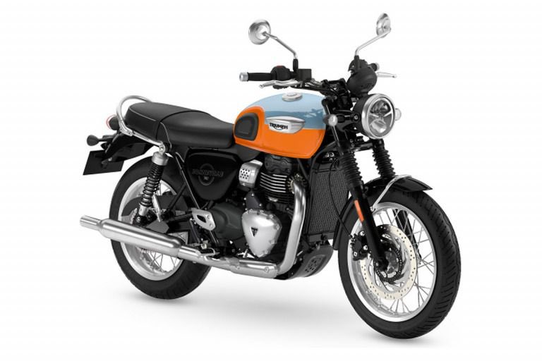 PutiMotor's tweet photo. トライアンフ モーターサイクルズ ジャパンが、400ccの新型モダンクラシック「Bonneville T40（ボンネビルT40）」と、ブラックアウト仕様の「Bonneville T40 Black（ボンネビルT40ブラック）」を発表。

60年以上続くBonnevilleの名を、初めて400ccクラスに導入するモデル。

398ccの水冷単気筒TRシリーズエンジンをBonneville専用にチューニングし、円形TFTメーター、クルーズコントロール、リーンアングル対応のコーナリングABSとトラクションコントロールを標準装備。

【燃料含む車重/シート高/タンク/出力】
191kg/770-790mm/14.5L/31ps

https://t.co/kxHmuqBUkT