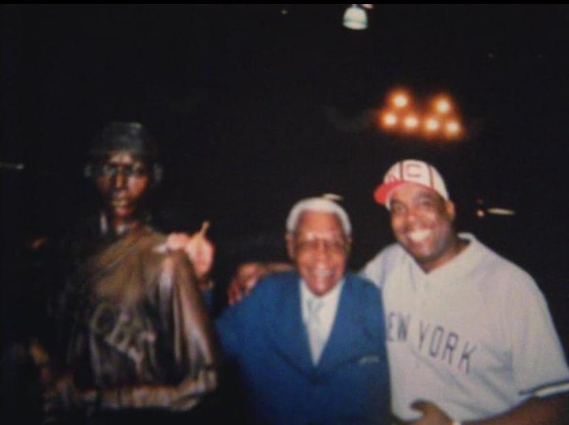 kjcarson's tweet photo. @nlbmprez @MLBONFOX @MLBPA @kmbc @KCTV5 @sn_mlb @KSHB41 @MLB @PlayersAlliance @QuintonLucasKC @KCStar @Royals @NLBMuseumKC @fox4kc @KMBZradio @kscitymonarchs @Hot103Jamz Thank you for the friendship, stories, and life advice🙏🏽 “Give up the Ghost!”😂 https://t.co/cegl6YTQCI