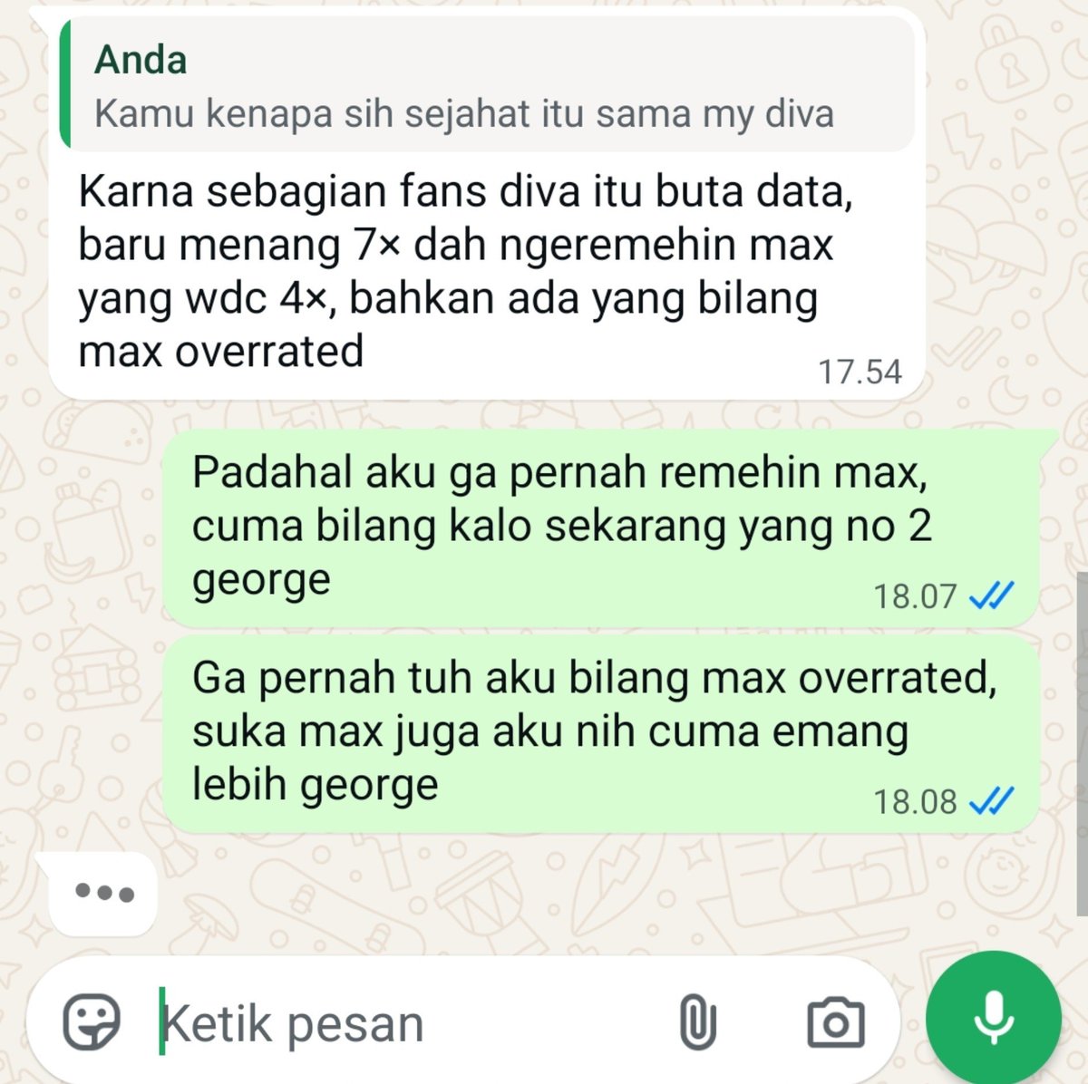 Graceeei0_0's tweet photo. Kenapa deh kalo suka george russell dimata abang-abangan f1 nih kayak salahh banget, padahal cuma bilang kalo mau posisi no 2 ya lewatin pakde lewis dulu sebelum my diva, apa salahku bang.... https://t.co/mViPknA18P