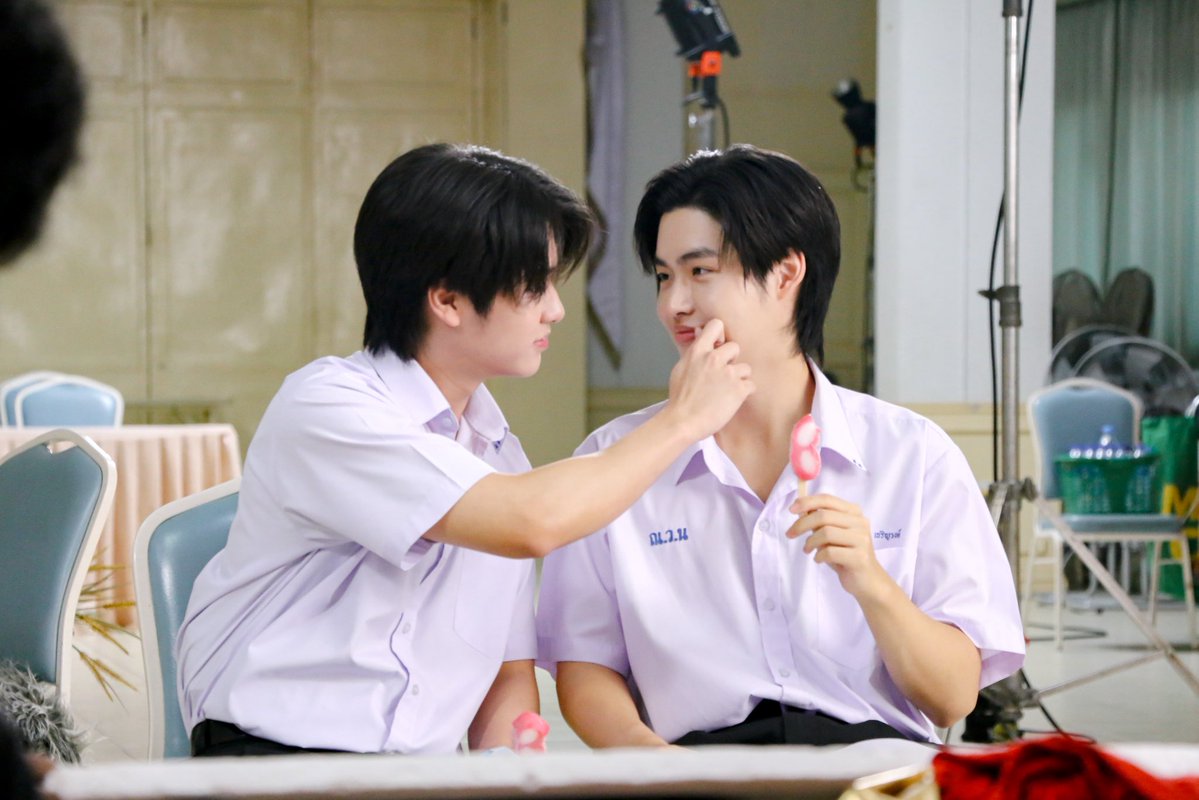 GoodBoySeries's tweet photo. [Q19] คิวนี้พี่ให้ล้านฟินเลยล่ะ ประธานรุธน้องจิทำถึงเกินนน😻👉🏻👈🏻

#GoodBoySeries 
#GMMTV
@lukepeemsan @mickmetas https://t.co/PShMc4s8QV