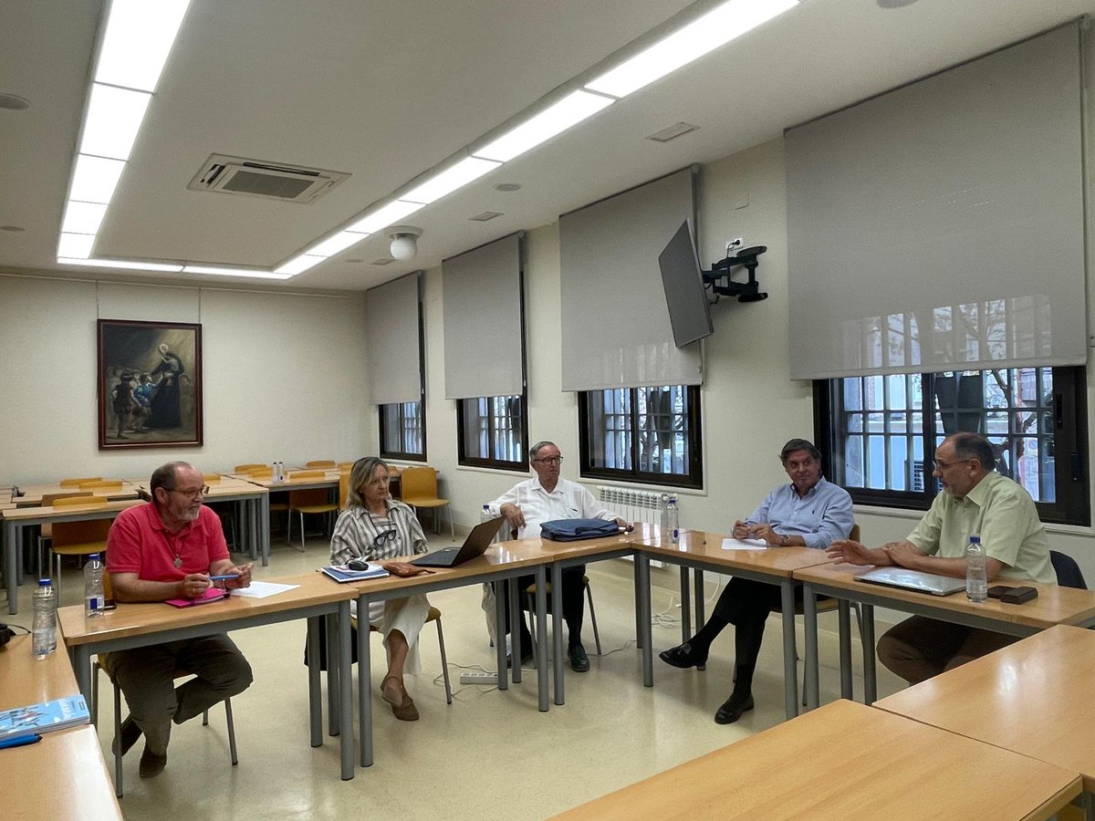 EscolapiosBTN's tweet photo. Del 5 al 17 de octubre, la Provincia Betania acoge la Visita Canónica del P. General, P. Carles Gil, acompañado por el Asistente General por Europa, P. Jacek Wolan, y el P. Provincial, Iván Ruiz. https://t.co/Hv59ecHBp9 https://t.co/pEyJtoc6L7