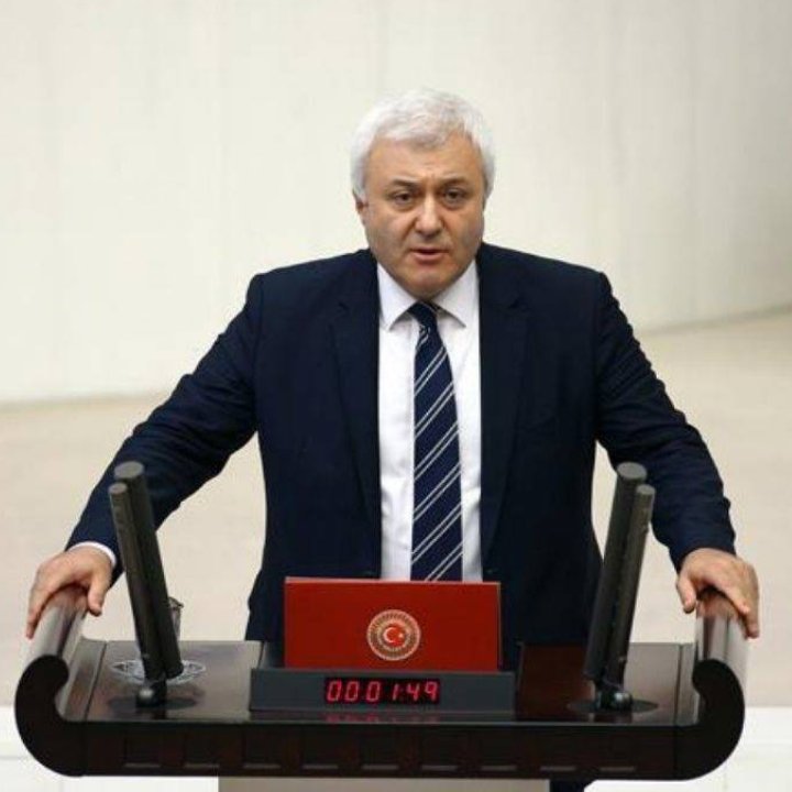 webtekno's tweet photo. TBMM'deki bir vekil tarafından 16 yaş altındaki gençlere reva görülen günlük oyun kotası: 55 dakika. https://t.co/V1WLPisSMe