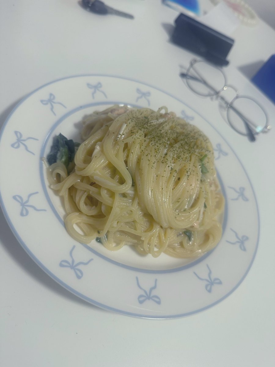 __Axeria__'s tweet photo. 本日召し上がるのは、「鮭とほうれん草とえのきの豆乳クリームパスタ」です。 https://t.co/6G4PLvpbwR