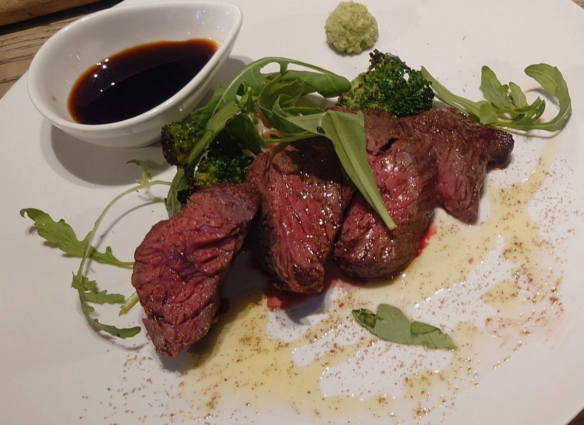Okaaann53's tweet photo. 別にさ
久しぶりに会えた��だから色々と2人で話してさ、熱帯夜があったりしてさ、一緒に行きたいとこ行ってさ、
そこから自分を見つめ直しに行ったっていいじゃんね
もう少しちゃんと何が起きて何を考えたかお互いじっくり話してからでいいじゃんね https://t.co/zg1im3BBxZ