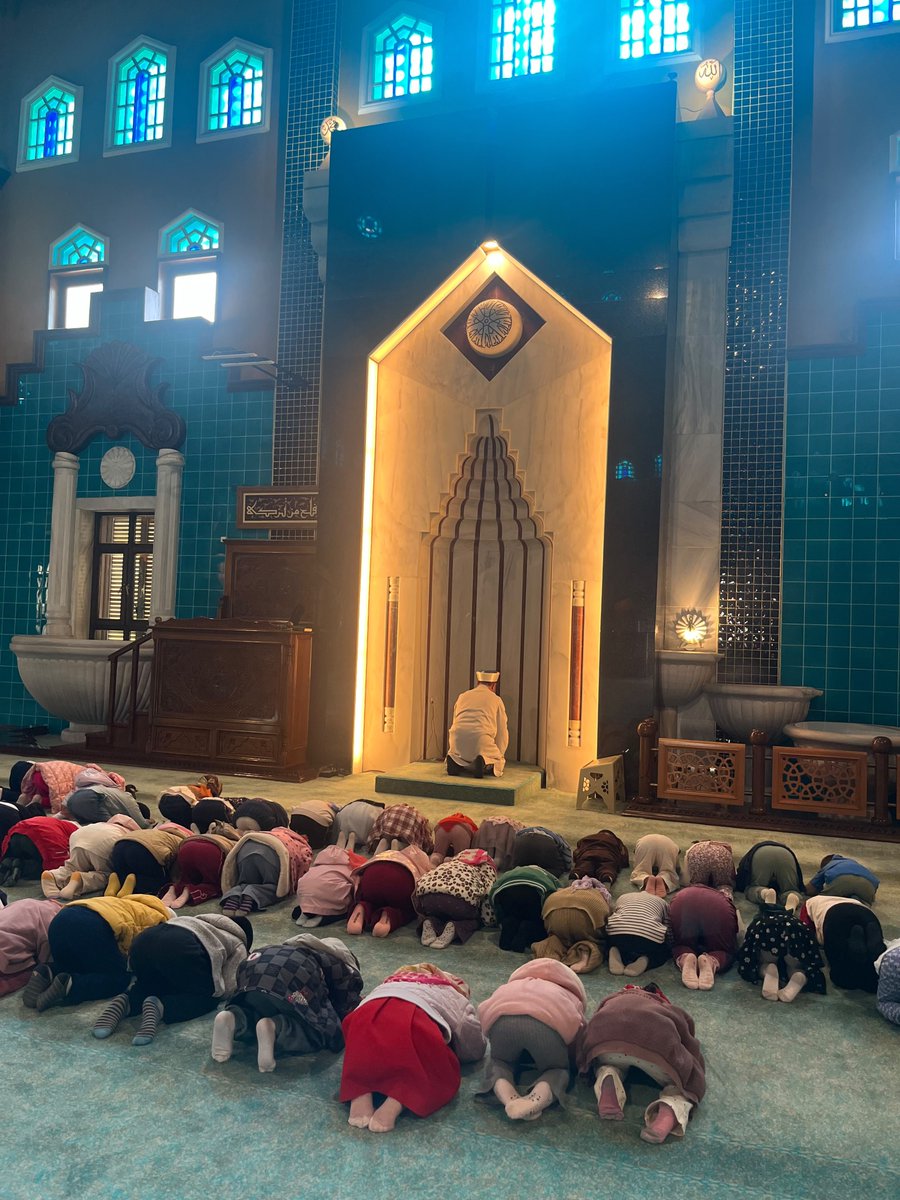 desemkirumo's tweet photo. Namaz kılacağız, namaz kılan evlatlar yetiştireceğiz. https://t.co/dZaiVvMrBz