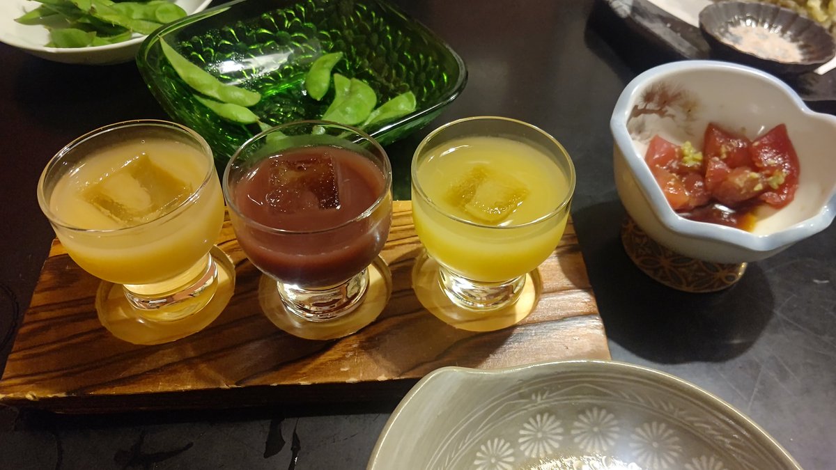 AKIBAJIN's tweet photo. めっちゃ飲んでます https://t.co/4ZFnhsncW4