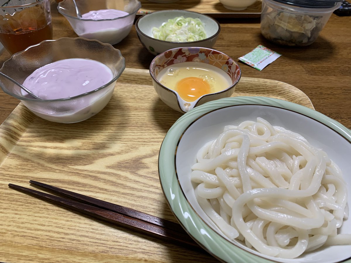 happy6059's tweet photo. ぶっかけ卵うどん https://t.co/Xgv5wc3vZg