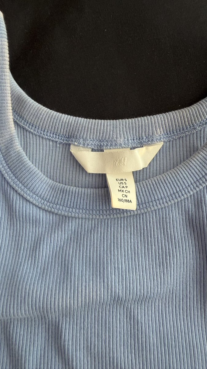 pepipepieee's tweet photo. ครีม uniqlo m ฟ้าเป็น H&amp;m ตัวละ 120 รวมส่ง รับคู่ 220 รวมส่ง
#ส่งต่อ #ส่งต่อเสื้อผ้ามือ2 #เสื้อผ้ามือ2 #เสื้อผ้ามือสองสภาพดี #เสื้อผ้ามือสองราคาถูก #ส่งต่อเสื้อผ้า #เสื้อผ้ามือสอง #กระเป๋ามือสอง #ส่งต่อเสื้อผ้ามือสอง https://t.co/CMNGtmSrc2