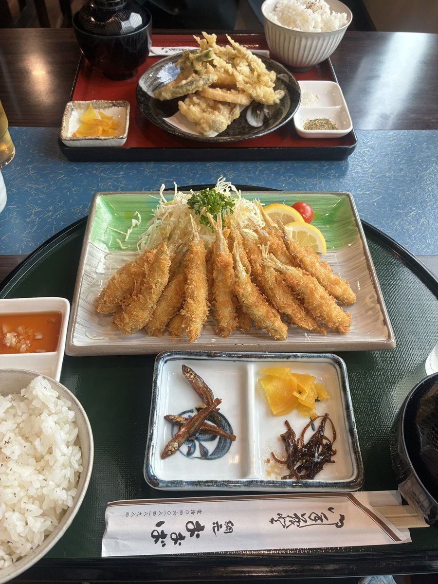 gdgderio4's tweet photo. 旦那とあんなに大学の事でバチバチした後すぐに1泊2日二人で旅行だった🤣
一生、旦那とチャッピー？が言い争ってるの横で聞いてたけどAIって凄いねw
おかげで私は静かに過ごせた、相手ありがとうw
美味しい物いっぱい食べたからダイエット頑張ろ🥹
御殿場アウトレットいいのなくて残念だった～ https://t.co/tnqYLkFjO1