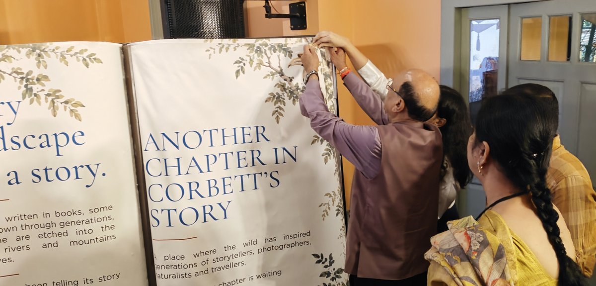 SubodhUniyal1's tweet photo. आज रामनगर, नैनीताल में आयोजित Corbett Literature Festival के प्रथम संस्करण में सहभागिता की।

इस तीन दिवसीय महोत्सव में साहित्यकारों, वैज्ञानिकों, फोटोग्राफरों, इतिहासकारों, संरक्षणवादियों एवं कहानीकारों के साथ प्रकृति एवं वन्यजीवन, हिमालय, उत्तराखंड, संस्कृति एवं विरासत से जुड़े विषयों पर संवाद का अवसर मिला।

कॉर्बेट केवल एक पर्यटन स्थल नहीं, बल्कि प्रकृति, वन्यजीवन और समृद्ध सांस्कृतिक विरासत से जुड़ी एक विशिष्ट पहचान है। इसी प्राकृतिक परिवेश में आयोजित यह महोत्सव विचारों, अनुभवों और नई दृष्टि के आदान-प्रदान का सुंदर मंच प्रदान करता है।

उत्तराखंड की प्राकृतिक एवं सांस्कृतिक विरासत को साहित्य, संवाद और अनुभवों के माध्यम से देश-दुनिया तक पहुंचाने की दिशा में Corbett Literature Festival एक सार्थक पहल है।