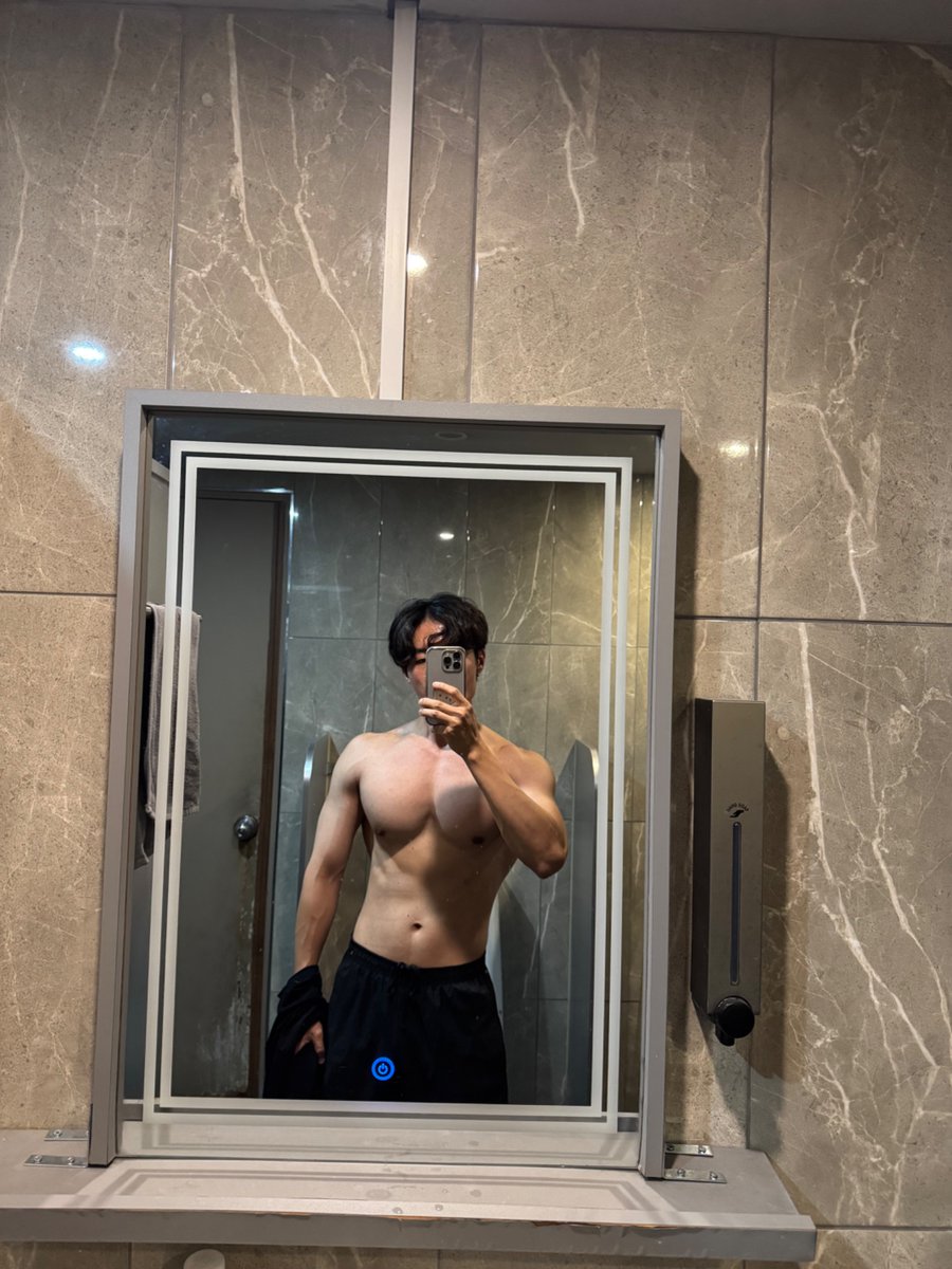 YYeon26412's tweet photo. 오운~ 💦

#섹트 #네토 #초대 #fyp #유부 https://t.co/HJnf92Fc7j
