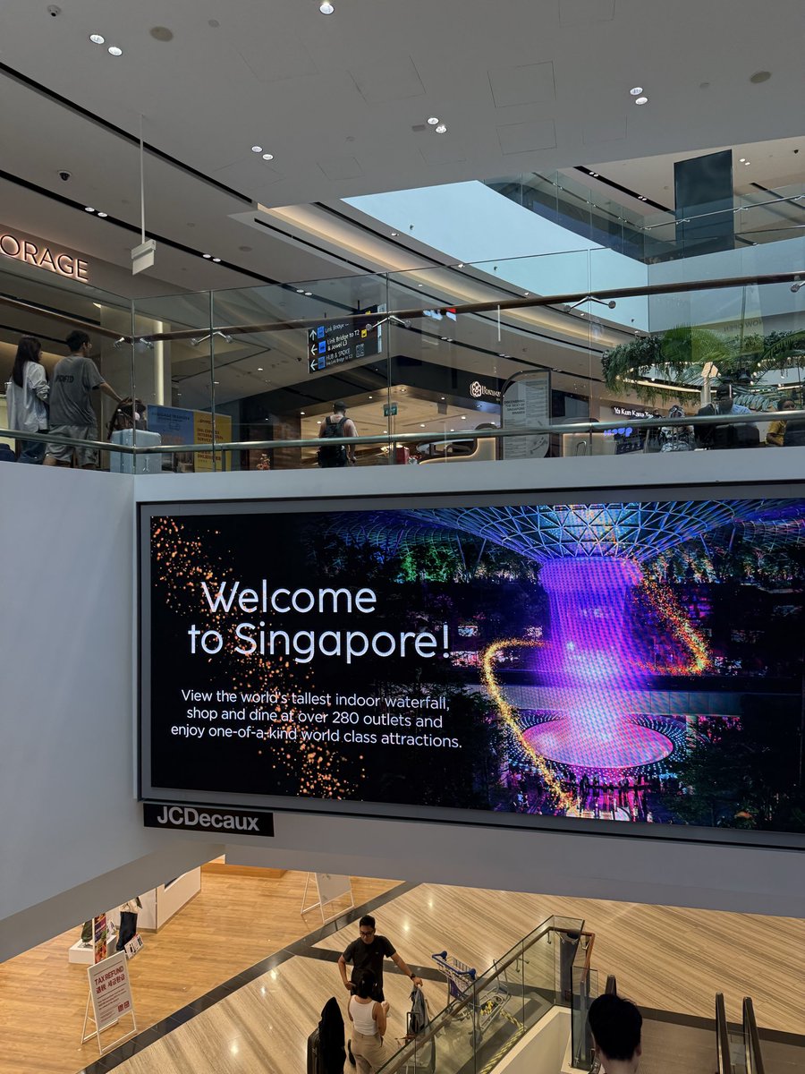 GuappBrainFarm's tweet photo. Hey, Singapore 

DMs are open for side events, coffee, or just a good conversation about what you're building. Let's connect 🇸🇬 https://t.co/n2k1fGysGi