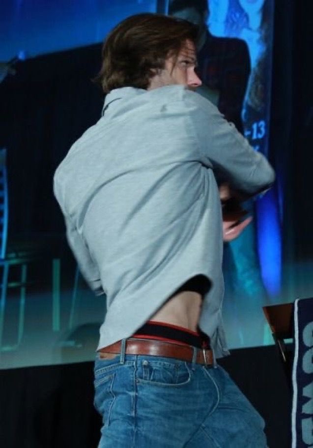 bloodwhoresam's tweet photo. underwear peeking out, what a slut https://t.co/Eo9Axys3RO