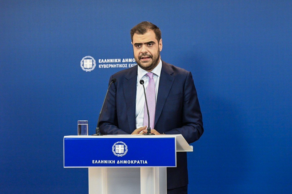 elenasagiadinou's tweet photo. 📌Μαρινάκης: Στο 100% η κρατική ενίσχυση για τις ζημιές στις κατοικίες στην Κρήτη
Ο κυβερνητικός εκπρόσωπος έκανε ιδιαίτερη αναφορά στις αποζημιώσεις για τις κατοικίες - 83 μειώσεις φόρων μέχρι σήμερα, 91 με τις παρεμβάσεις του 2027 https://t.co/2VPJq6FYPd https://t.co/Ku4CsJmAyo