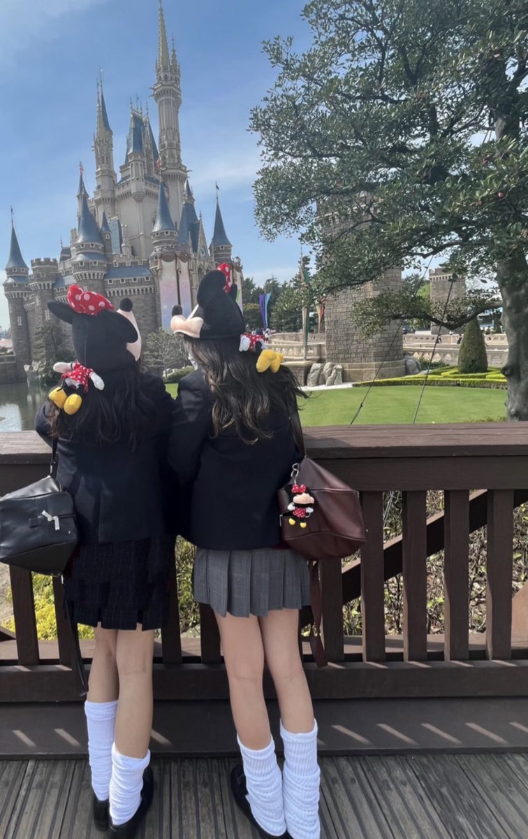 jose_cp23's tweet photo. 懐かし��ディズニー写真出てきた。 https://t.co/RUR1J4wMZ9