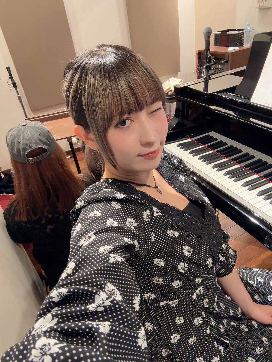 arisaharada's tweet photo. このあと20時半くらいから
Rhythm Trick配信です🎹
新しい曲2つほどあり…

配信チャンネルはこちら👯‍♀️🎹
https://t.co/15AgSrFusb

投げ銭絶賛受付中…💜
https://t.co/rXmfBjd57i https://t.co/VEyeXxWZPV