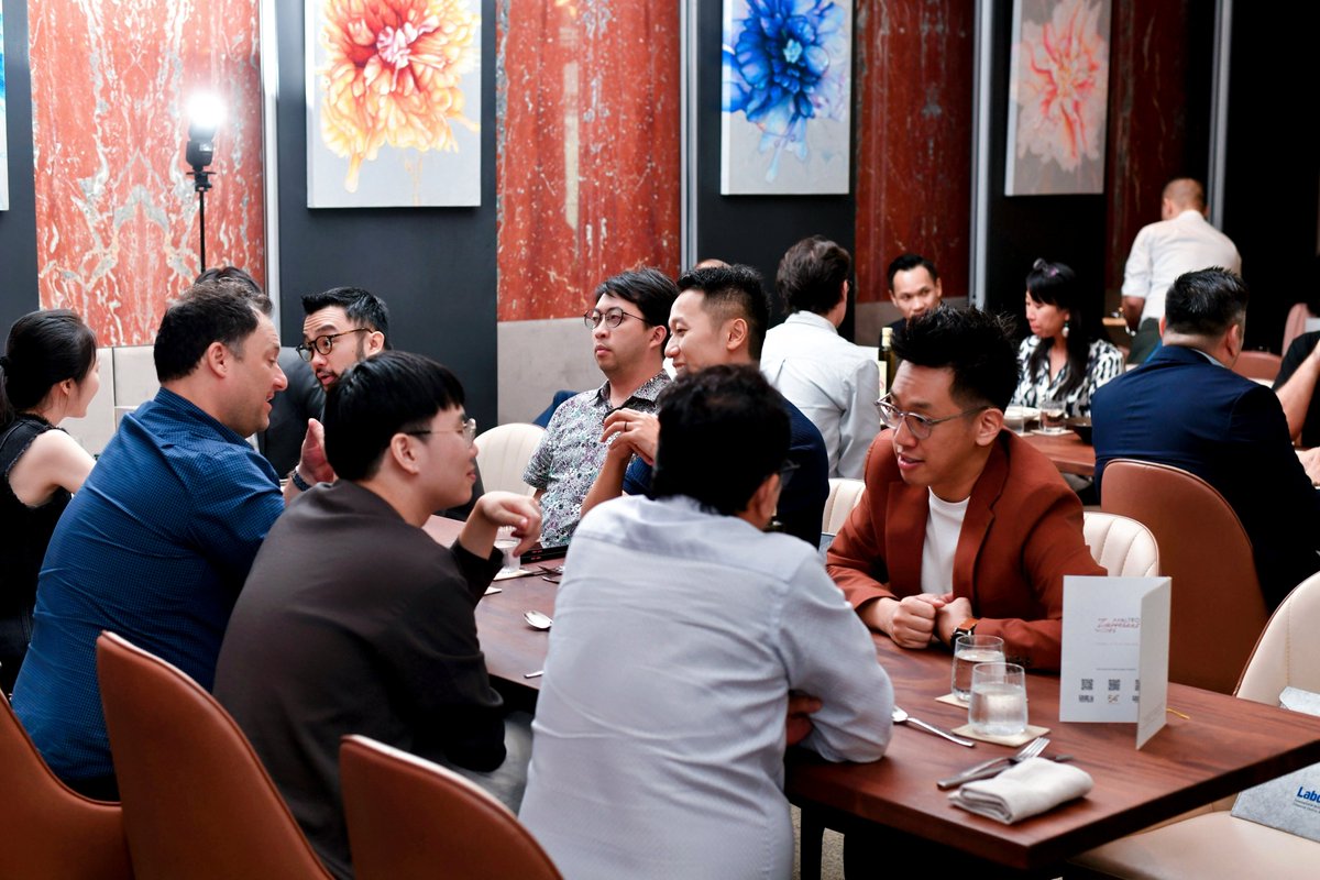 XDCInnovLabs's tweet photo. A few more highlights from an afternoon filled with insightful discussions and valuable connections. ๐ธ https://t.co/10HMXDi0Dt