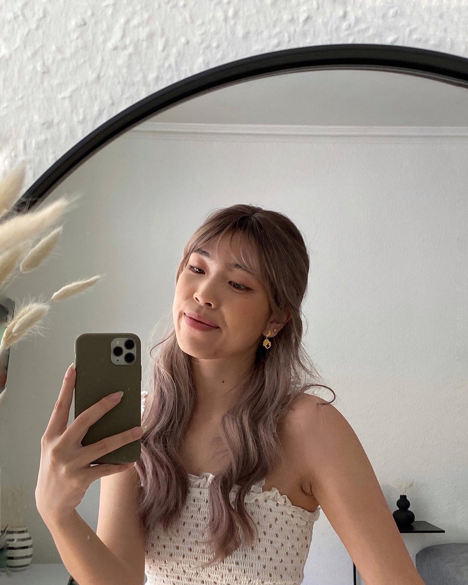 9O21OBrasil's tweet photo. Box hair dye really works wonders, huh? If you could, what hair color would you try? I didn’t actually dye mine. https://t.co/7wwLOdqbUr