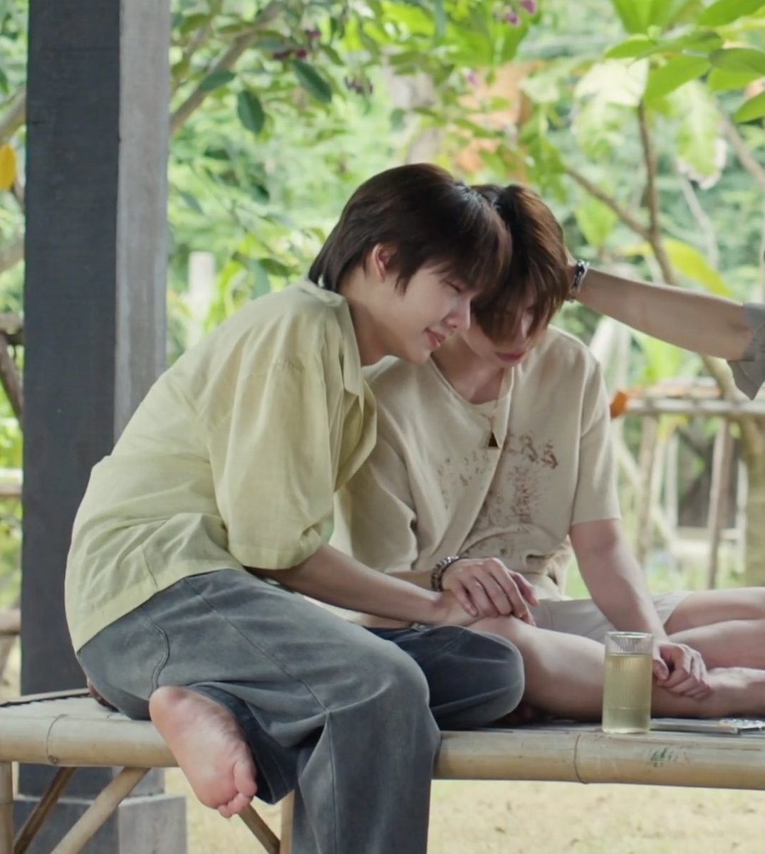ANJellahhhcinnn's tweet photo. กินเบียร์ด้วย อกหักหรอวะ555555555

TRAILER KHEMJIRA FOREVER 
#ตัวอย่างเขมจิราตลอดกาล https://t.co/0IKxoRKA05