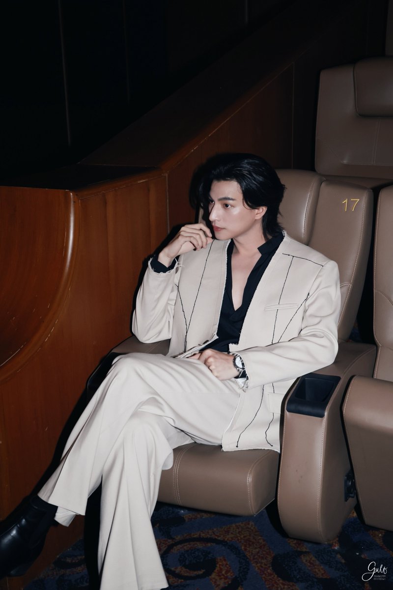Gulfkanawutofc's tweet photo. น้องกลัฟมานั่งรอทุกคนแล้วค่ะ

GULF NEW DRAMA
#ตะวันลวงPremiereNight
#GulfKanawut https://t.co/Ntkph9Jq9Y