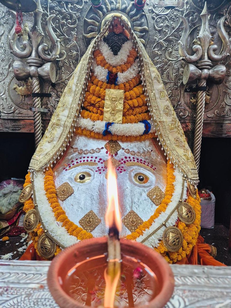 skmpsc's tweet photo. #Jai_Maa_ShriKalkaJi 🙏🏻🌸 #Temple #GoodMorning Daily Aarti 🙏🌹जय माँ श्री_कालका_जी🌹की मंदिर सुप्रभात आरती दर्शन २०८३_विक्रम_सम्वत् #आश्विन #कृष्णपक्ष #एकादशी #06Oct2026 #मंगलवार #Tuesday #shrikalkajimandir.org https://t.co/DHyYFDqD8W https://t.co/HVOFRG8n8l