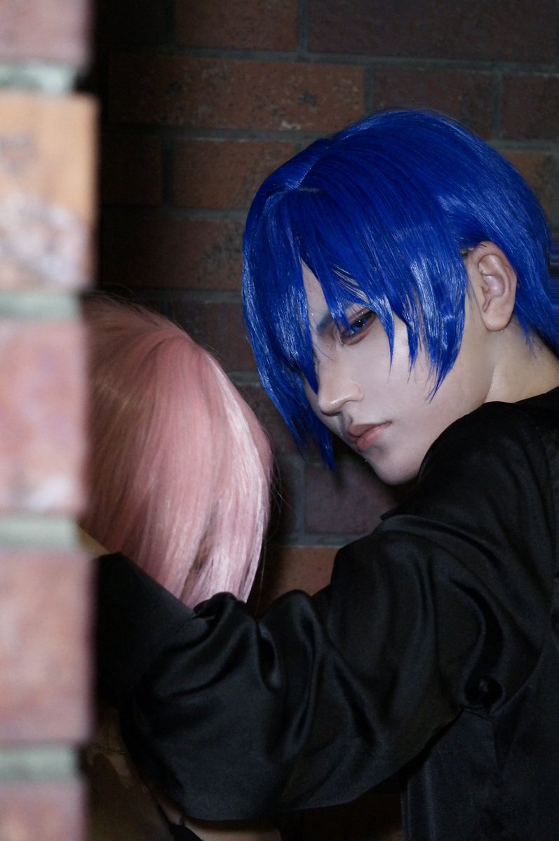 Minto_cspl's tweet photo. cos/Vocaloid

-誰かの影が見え隠れしている-

 #こすおふ  #こすおふ浜松 
 #KAITO https://t.co/MaszrBNgb6