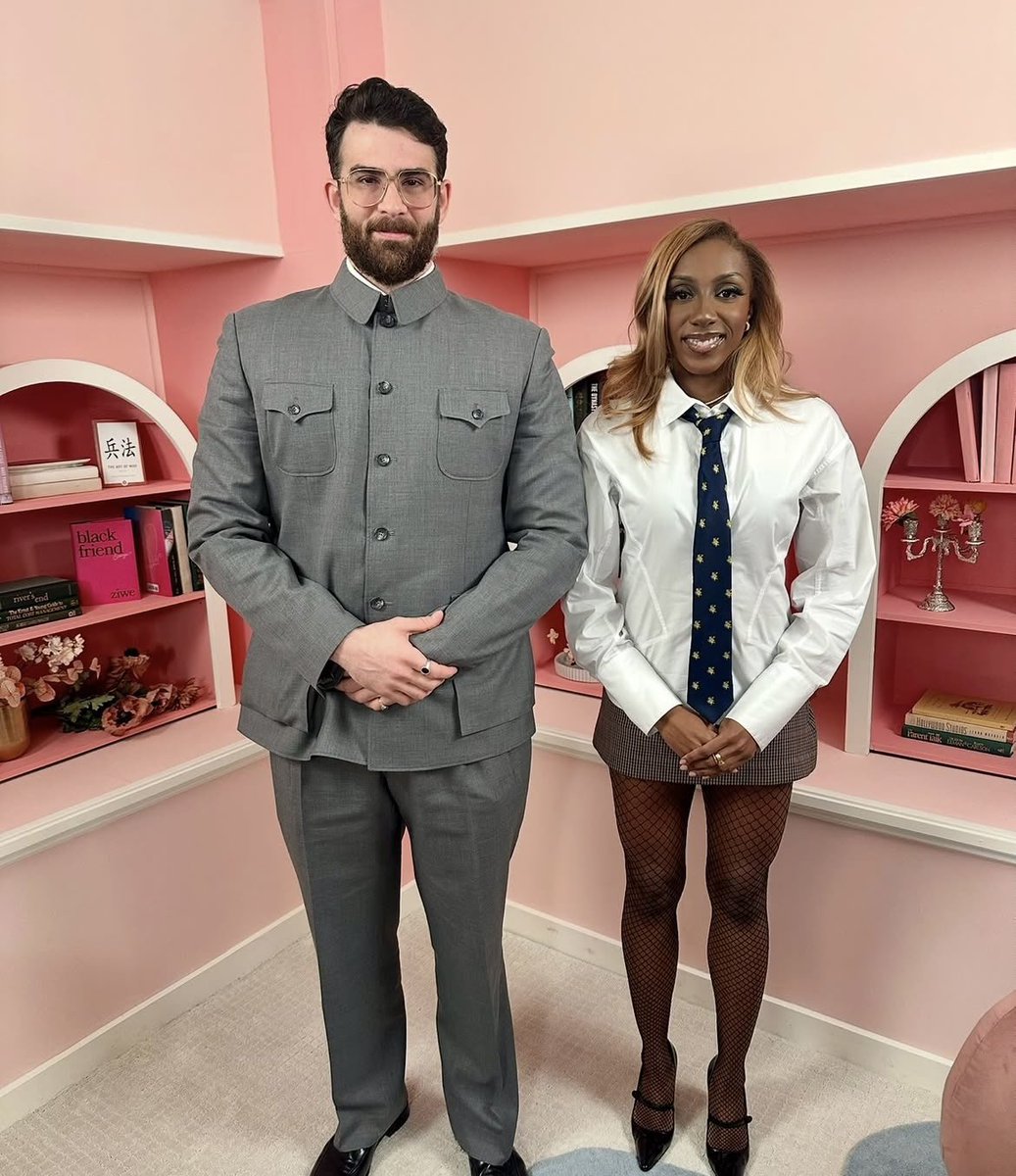 PopCrave's tweet photo. Ziwe to release Hasan Piker interview on October 11. https://t.co/uc9BdPZIyt