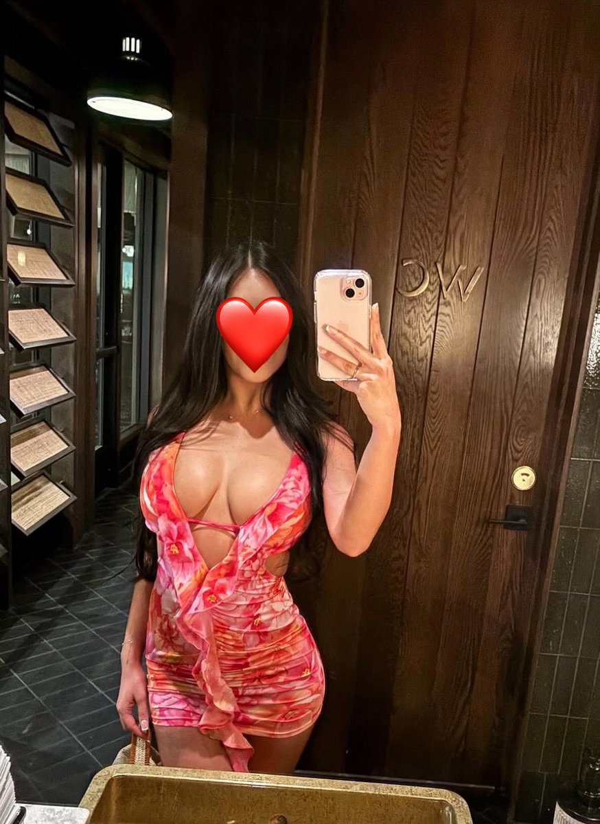 HandeCanli06's tweet photo. Nasılım sizce 💋 https://t.co/CcgpNd4Q9Q
