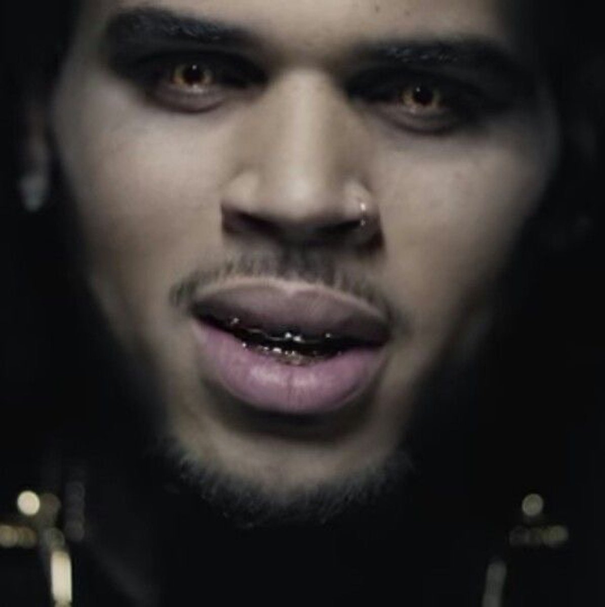 y2ksmp3's tweet photo. took inspiration from his chris brown oppa https://t.co/yowcU6Yrp4