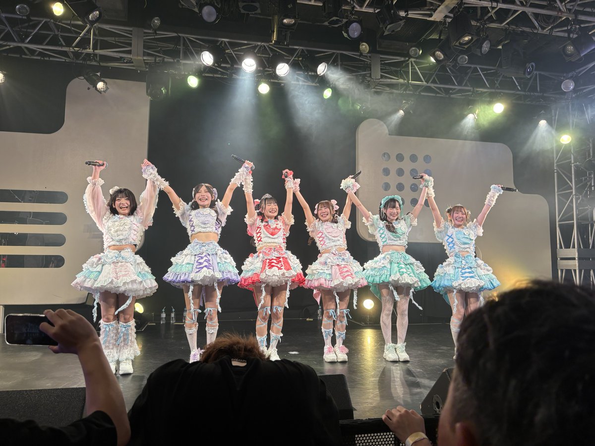 daikichi_2425's tweet photo. みんなに会えて、この現場に通えて、幸せでした。現場で知り合ったすべてのみなさんありがとうございました。 https://t.co/3ydMvncrjF