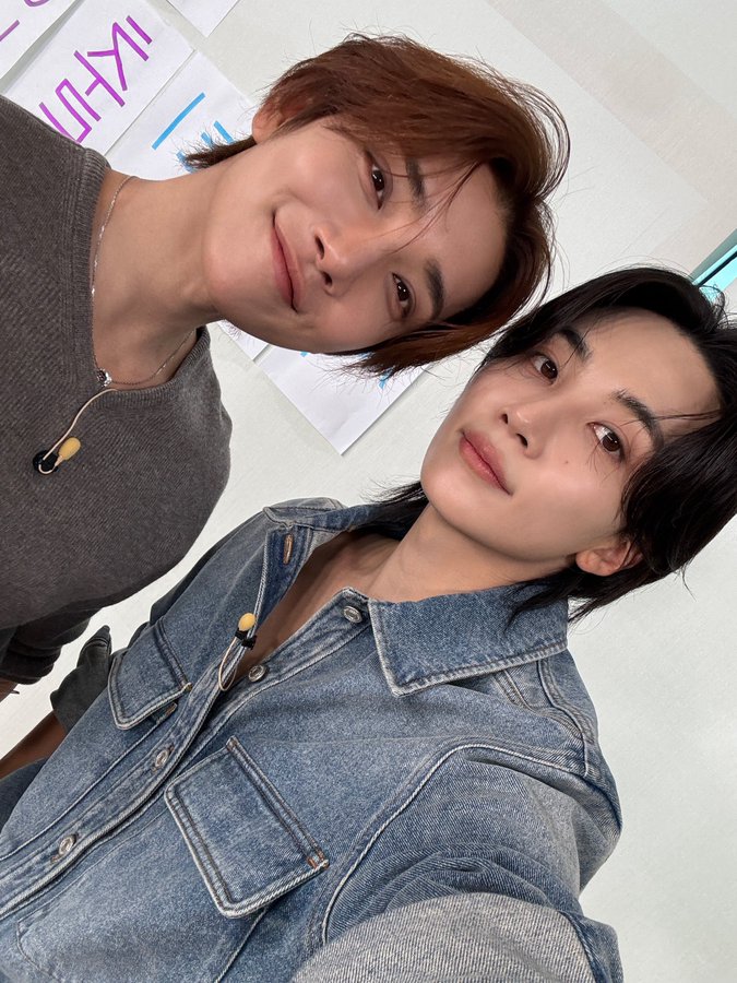 sori_wire's tweet photo. SEVENTEEN shared “261006 #SalonDrip” with JxJ, Jeonghan and Joshua in the tags.

More: https://t.co/RLbeujQRl3
Source: https://t.co/sORN8LYRxz https://t.co/pzQK4KTrXd