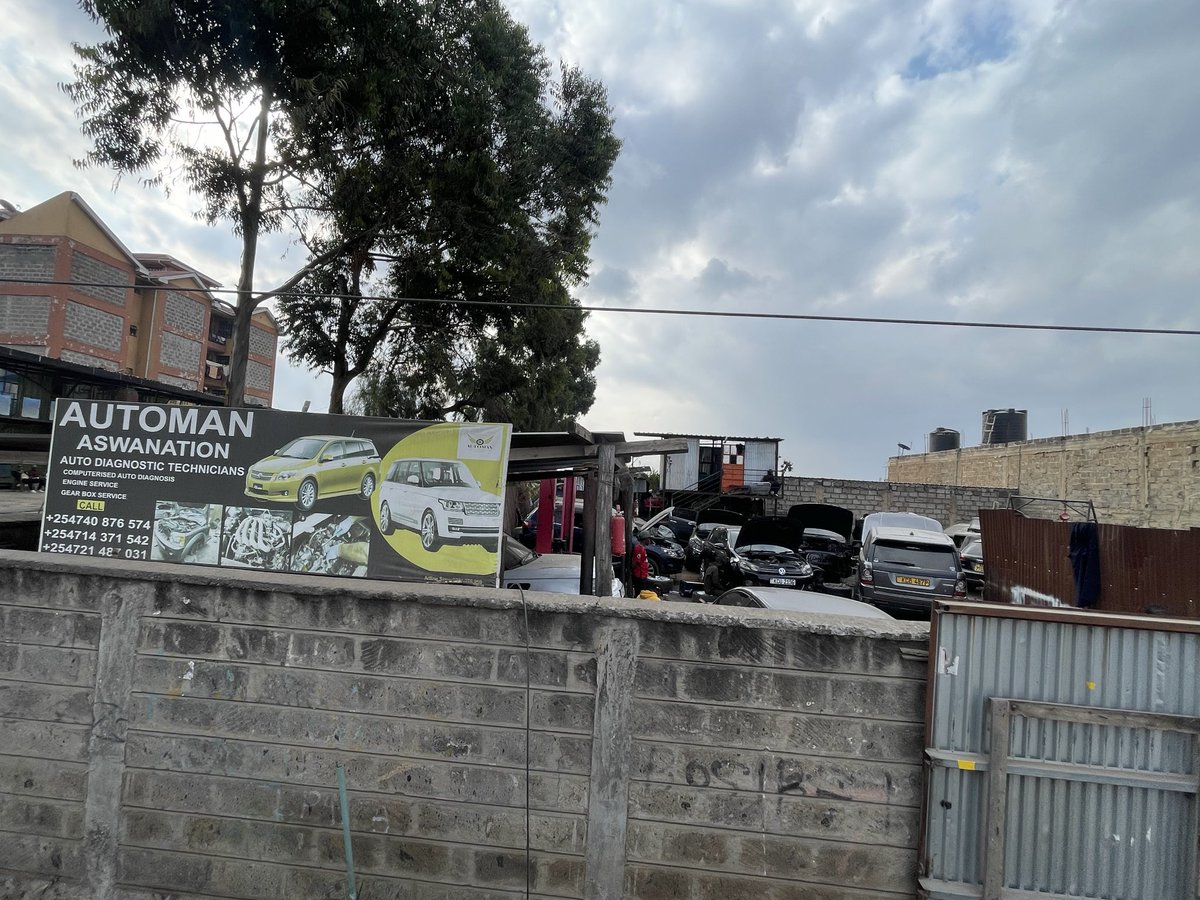 aswanation's tweet photo. @Urunzii and I @aswanation are offering free diagnosis and health checks on any Land Rover and VWAG cars. Visit us at Automan garage Donholm. https://t.co/bzcg5aoOwq