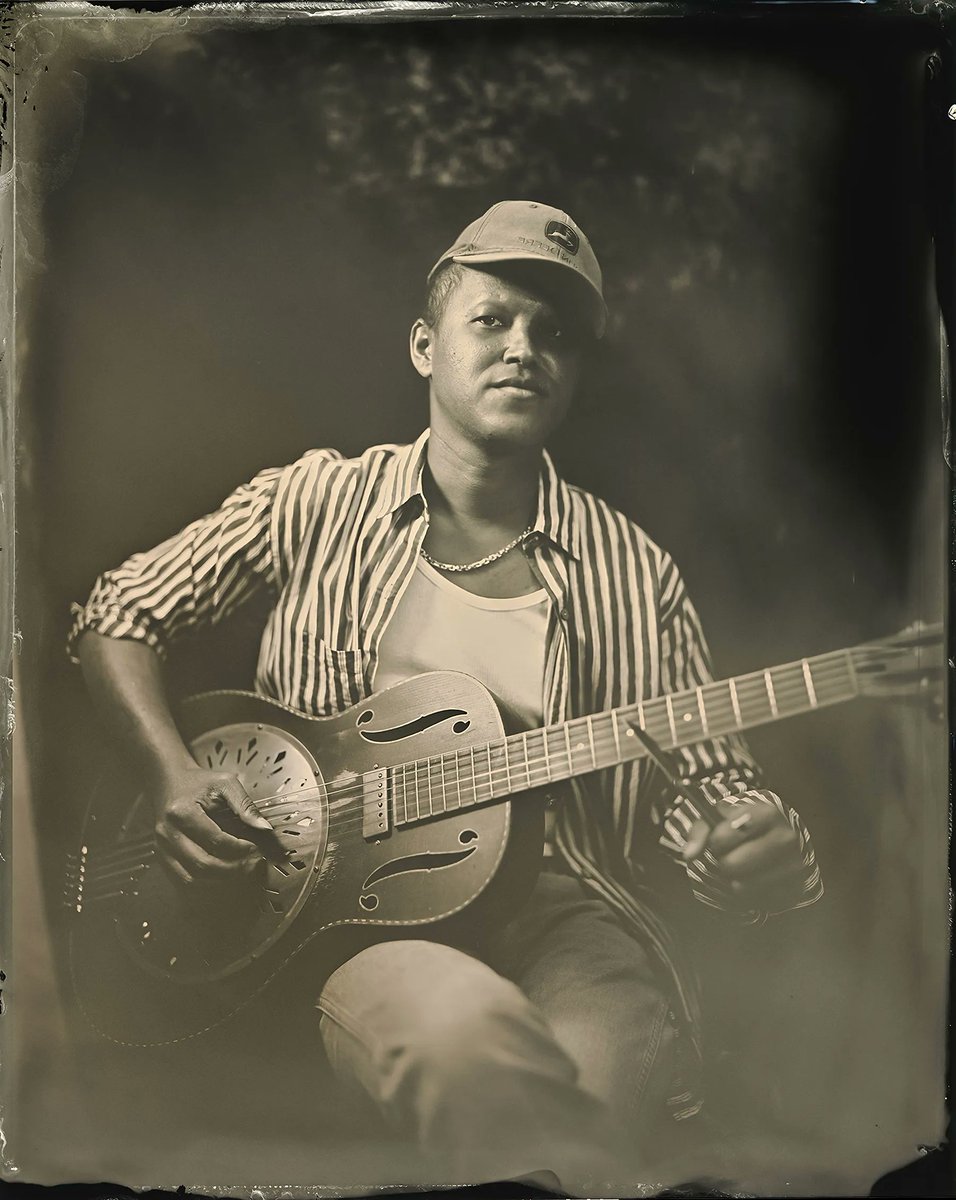 RollingStone's tweet photo. Songwriter Nat Myers Has Stage IV Cancer. He Just Wants to Play His Next Show

"Death didn’t give me a hug, but it winked at me a bunch,” says the blues troubadour, who is navigating his diagnosis and the healthcare system in an attempt to return to the road. 

Interview: https://t.co/7Z2DDJhWOo