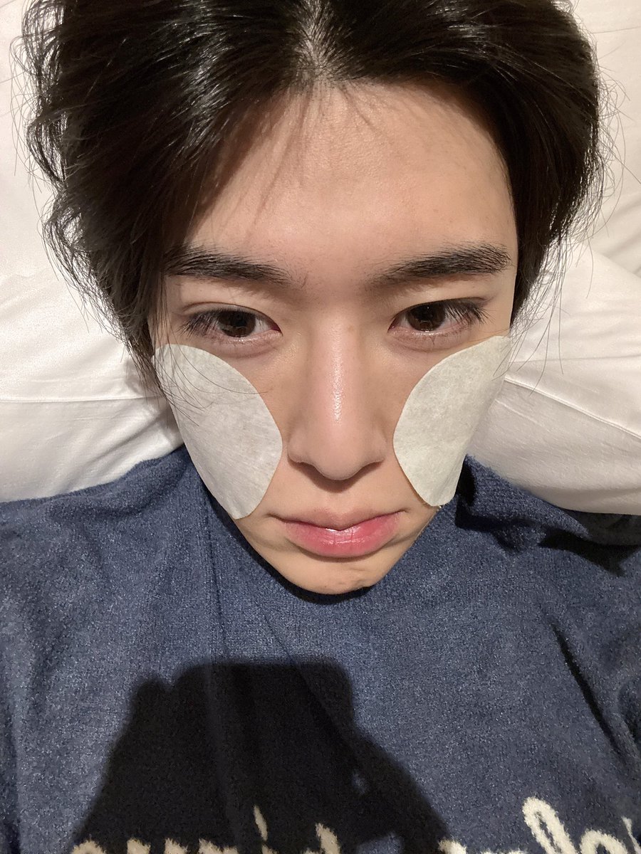 ile51145's tweet photo. 숀자님 침대셀카 한장만 더 부탁드립니다... https://t.co/GPtVhUzGwq